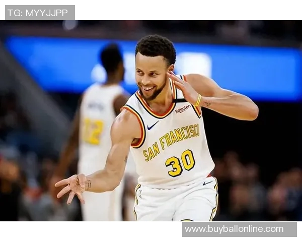 库里三分球表现出色本赛季投进93记仅次于米切尔且少打7场比赛